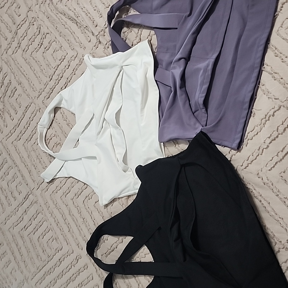 Sports Bras - Picture 2 of 3